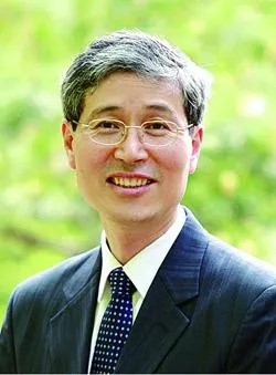 노어전공교수 안병팔